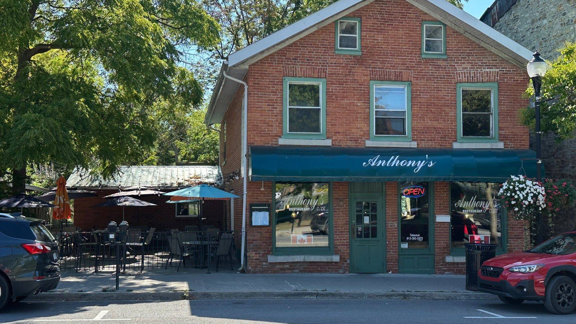 37 King ST E, Gananoque, ON K7G 1E8