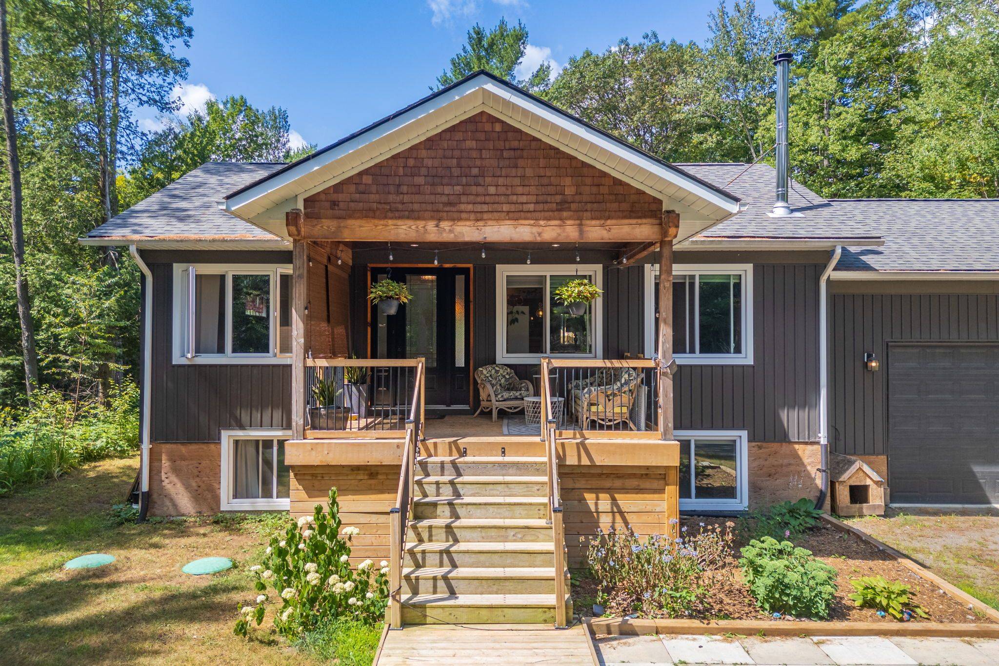 2698 Old Muskoka RD, Huntsville, ON P0B 1M0