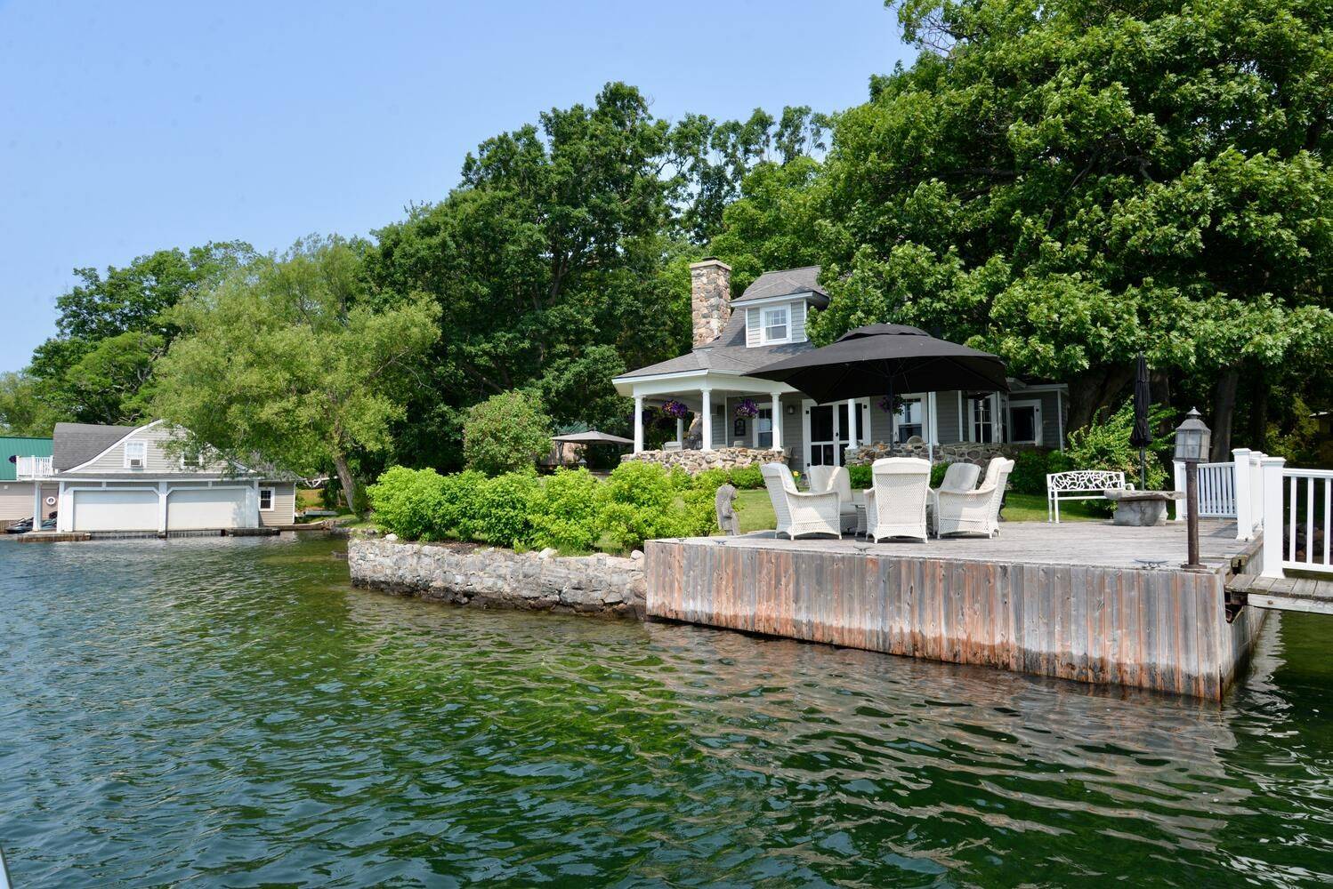 121 Tremont Park IS, Frontenac Islands, ON K7G 3C9