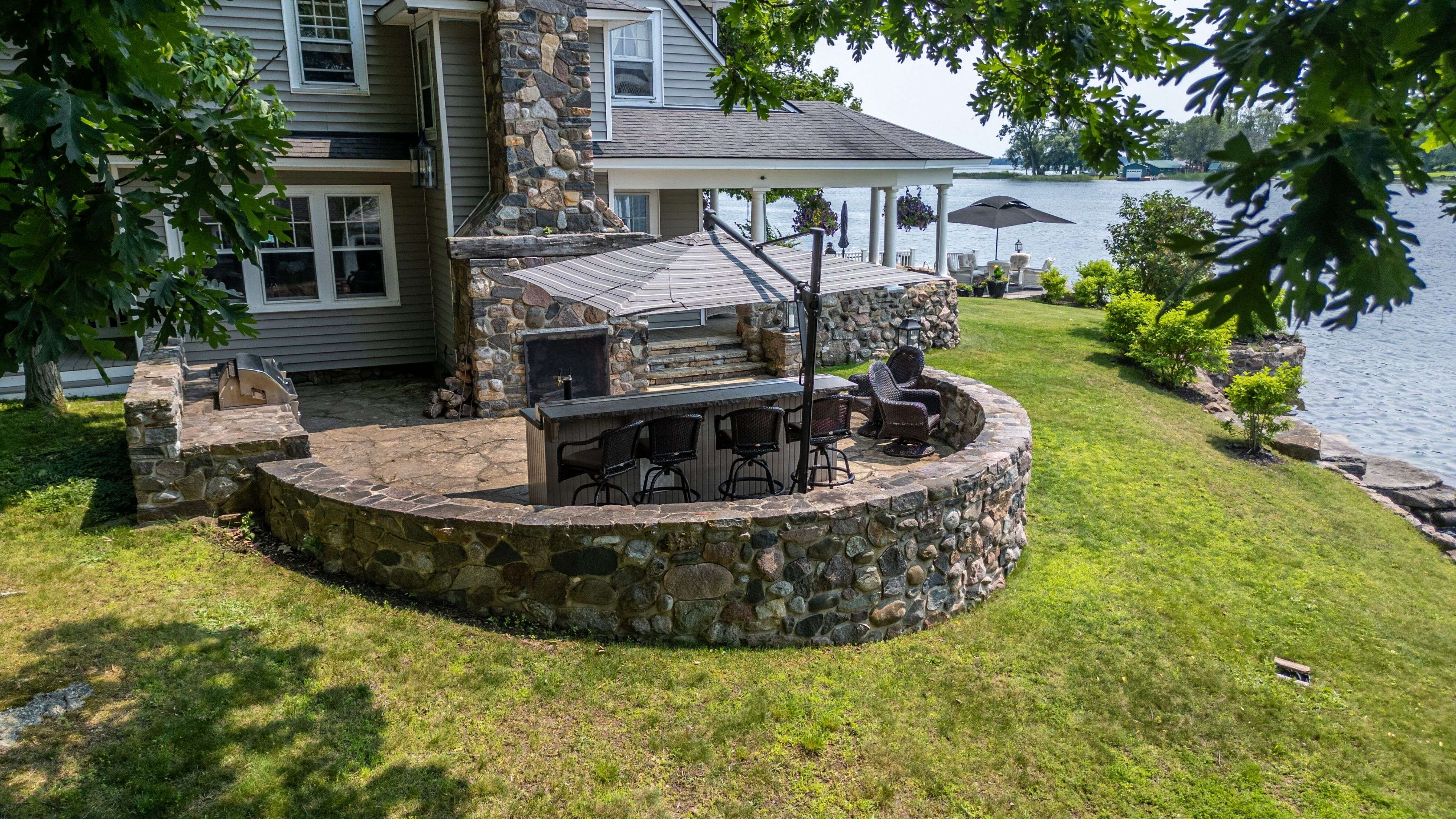 121 Tremont Park IS, Frontenac Islands, ON K7G 3C9