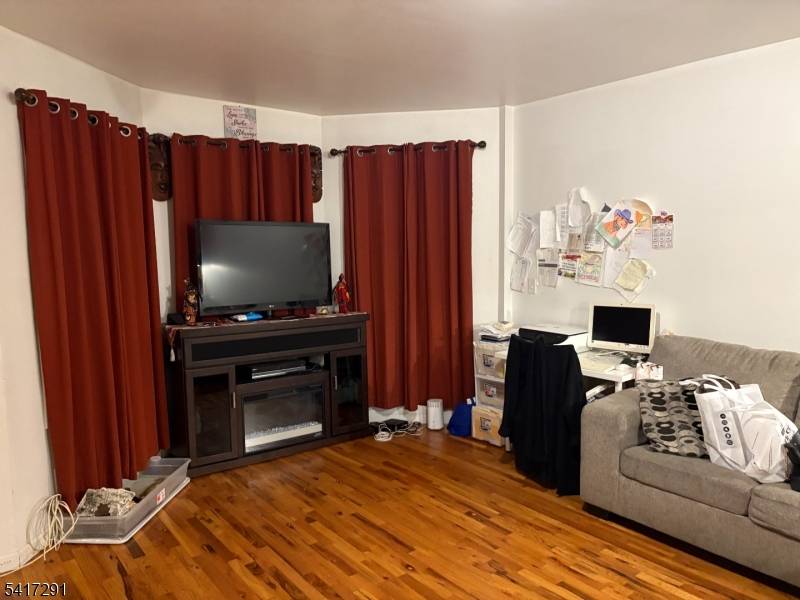 112 4 Th Ave, Paterson City, NJ 07524