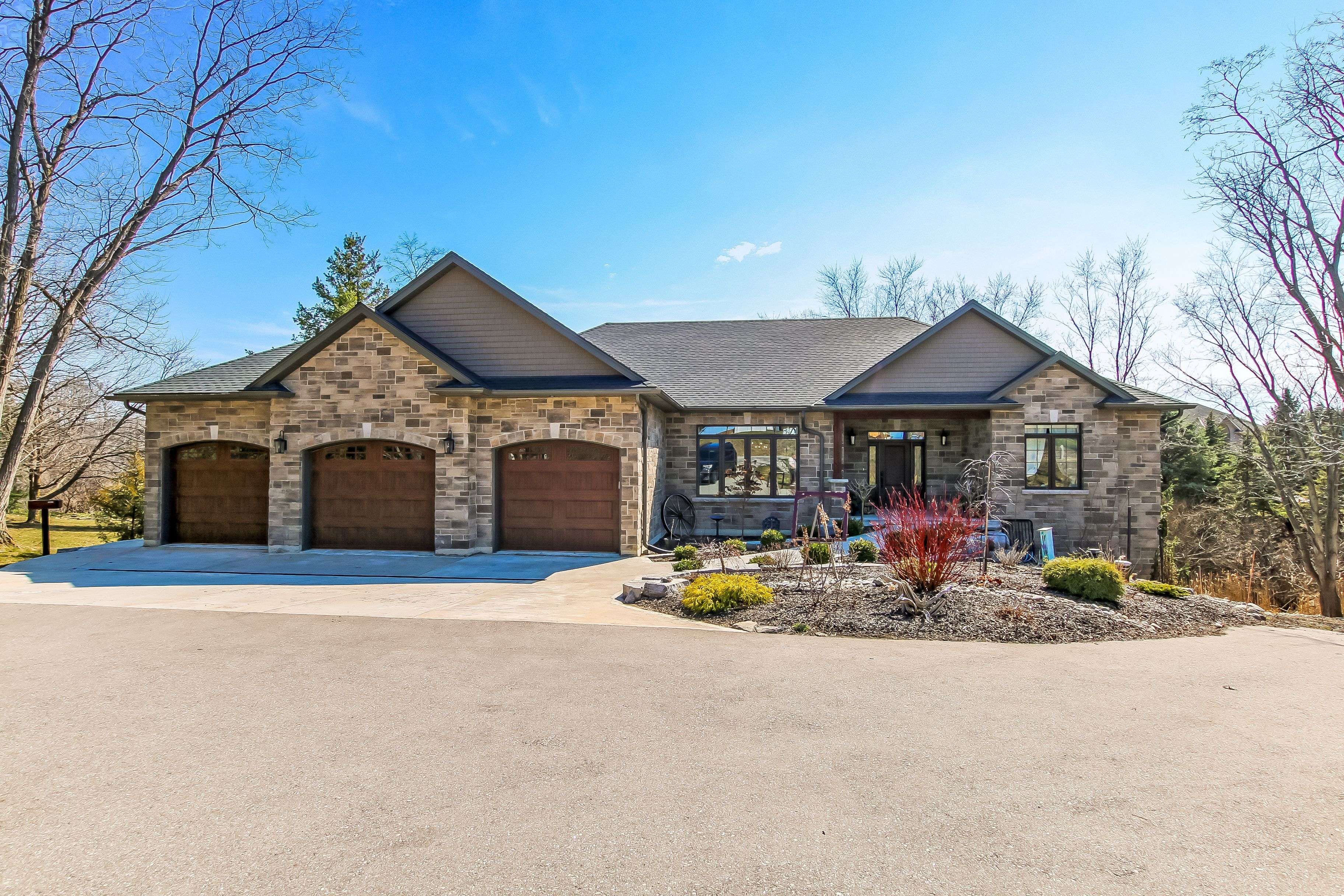 684744 Highway No 2 HWY, East Zorra-tavistock, ON N4S 7V7