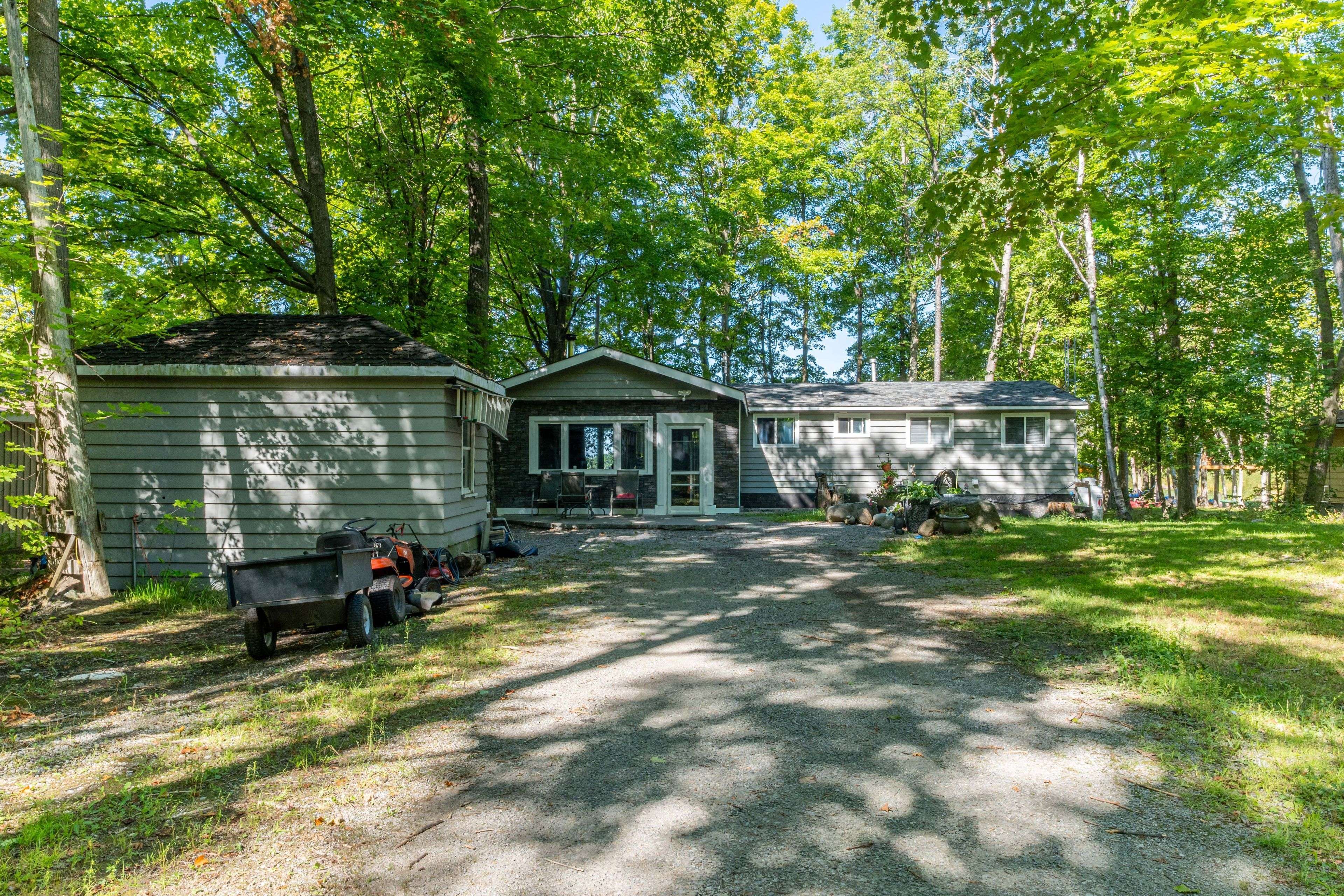 21 Cedar Bay RD N, Curve Lake First Nation 35, ON K0L 1R0