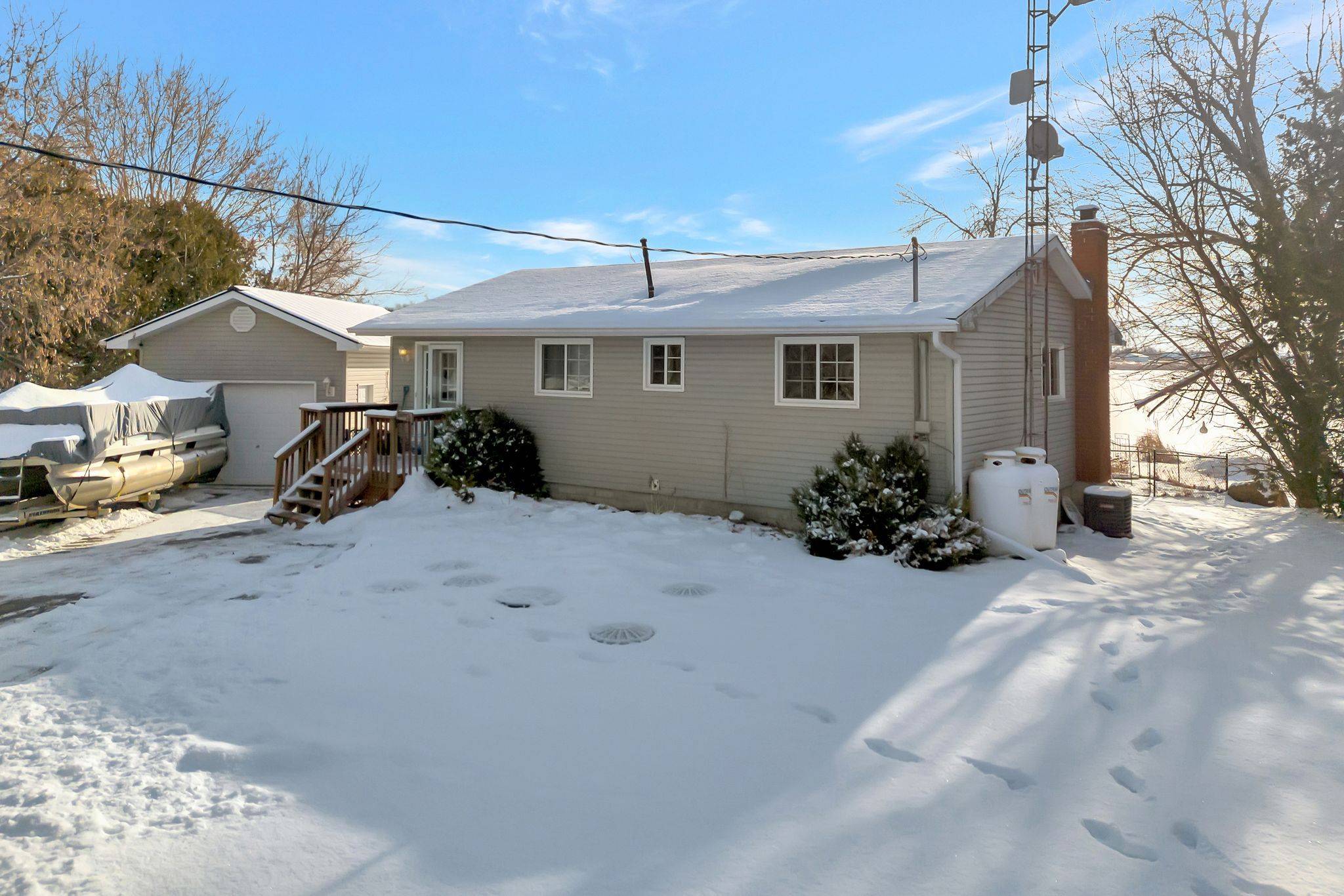 222 O'Reilly LN, Kawartha Lakes, ON K0M 2C0