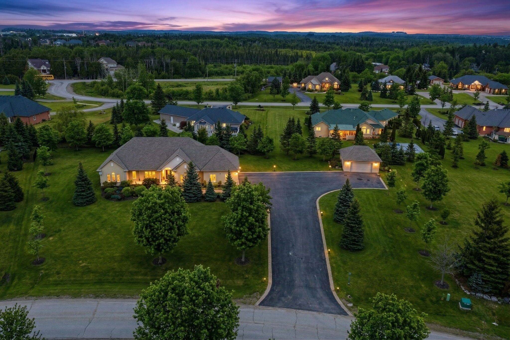 48 Brookhaven CRES, East Garafraxa, ON L9W 7M9