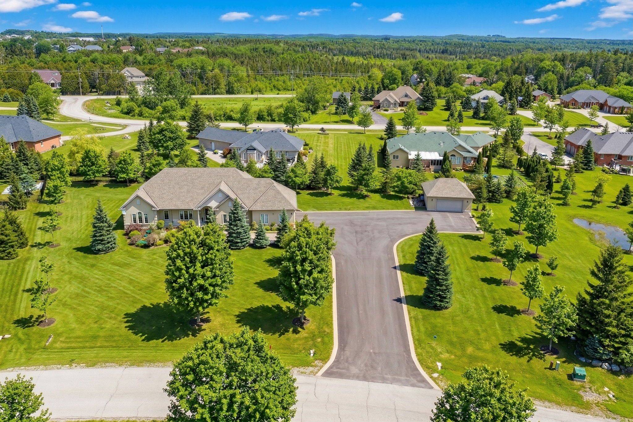 48 Brookhaven CRES, East Garafraxa, ON L9W 7M9