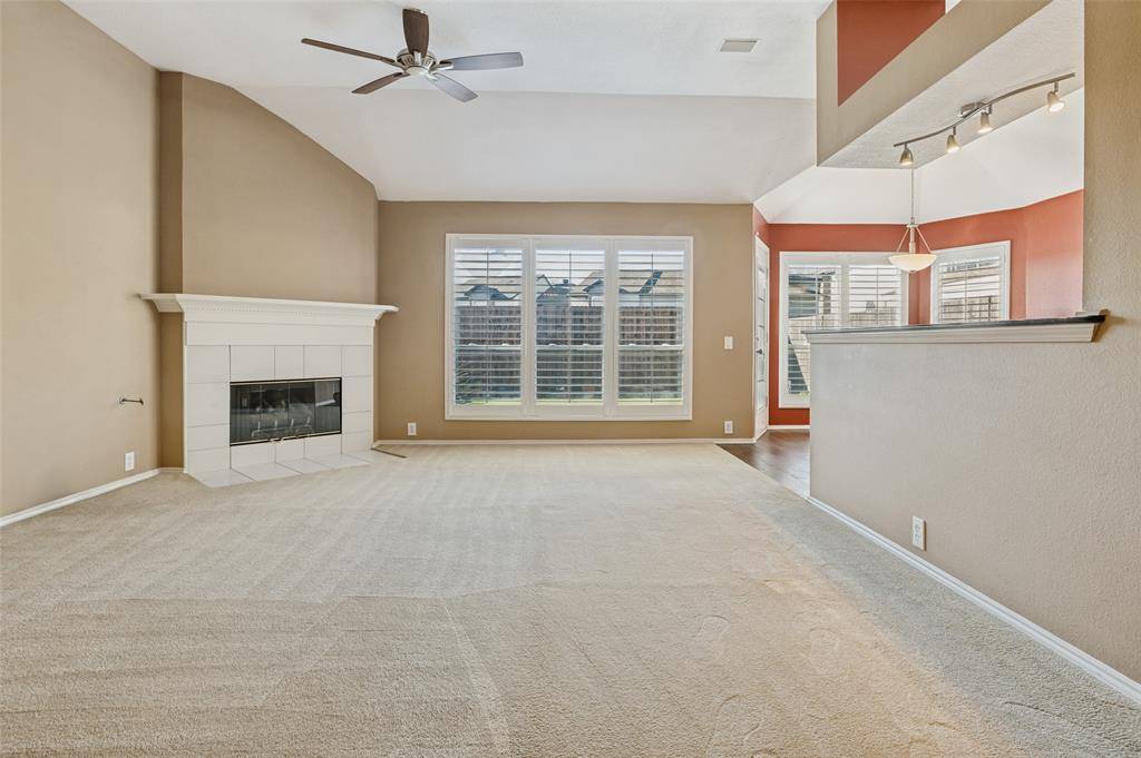 1604 Park Chase Avenue, Arlington, TX 76011