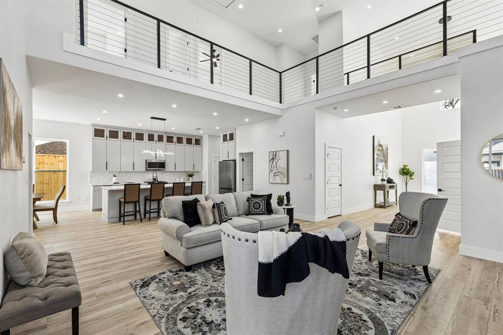 3510 Navaro Street, Dallas, TX 75212