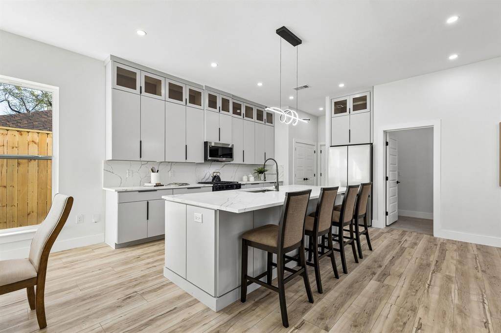 3510 Navaro Street, Dallas, TX 75212