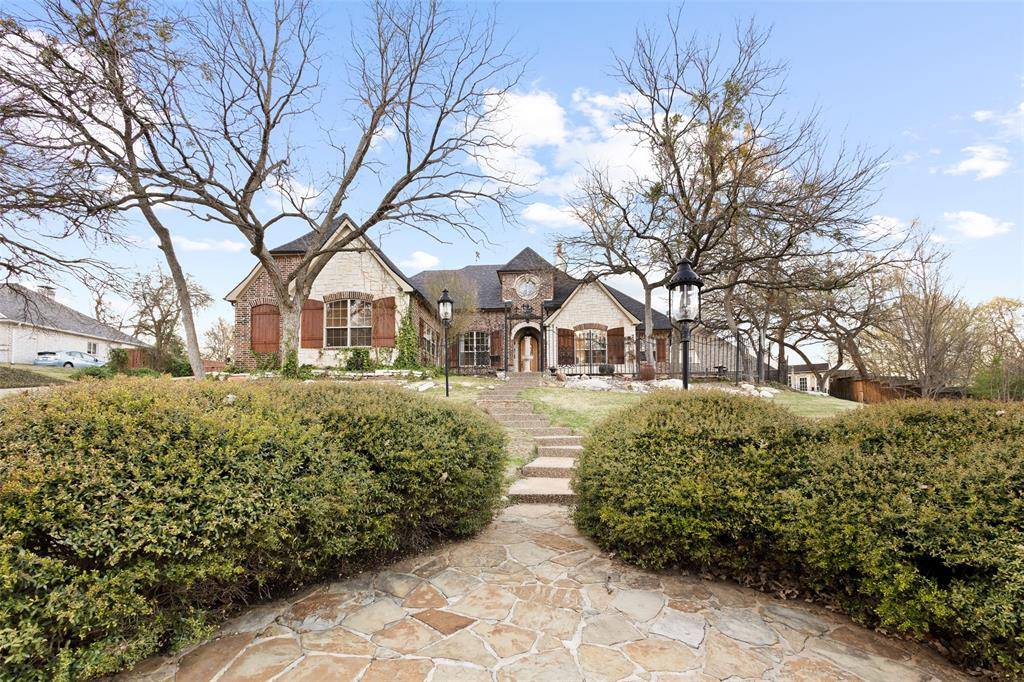 2609 Fair Oaks Circle, Sherman, TX 75092