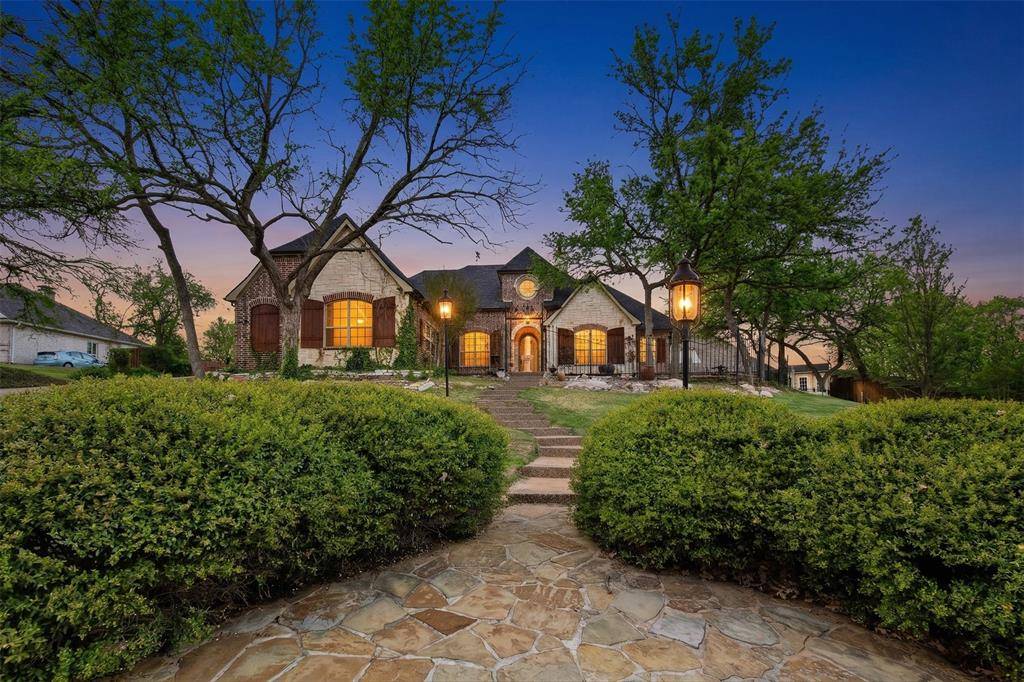 2609 Fair Oaks Circle, Sherman, TX 75092