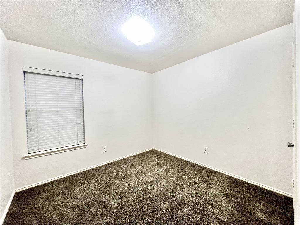 1128 Jamie Drive, Grand Prairie, TX 75052