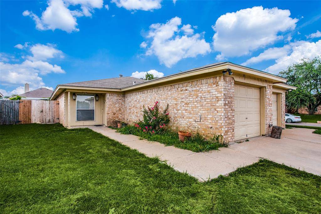3600 Hulen Park Circle, Fort Worth, TX 76123