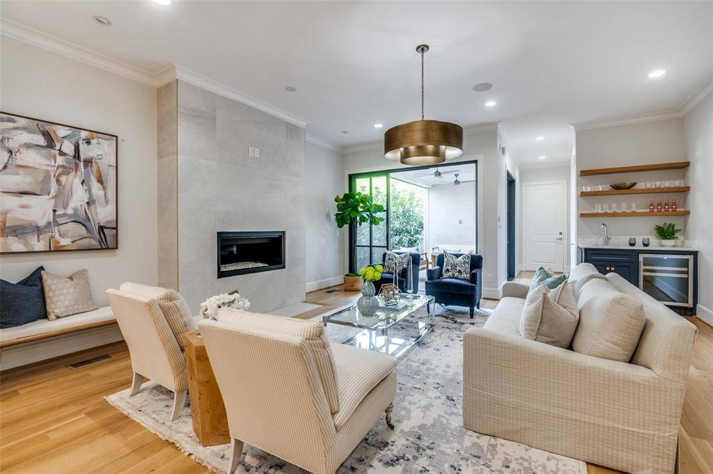 4031 Prescott Avenue, Dallas, TX 75219