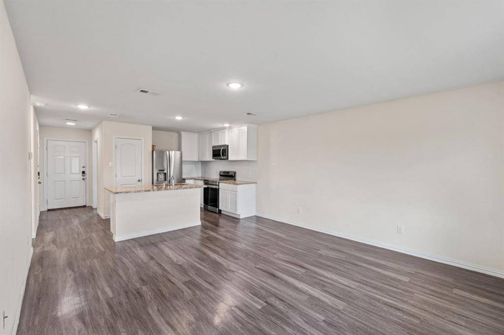 2417 Abigail Lane, Mabank, TX 75147