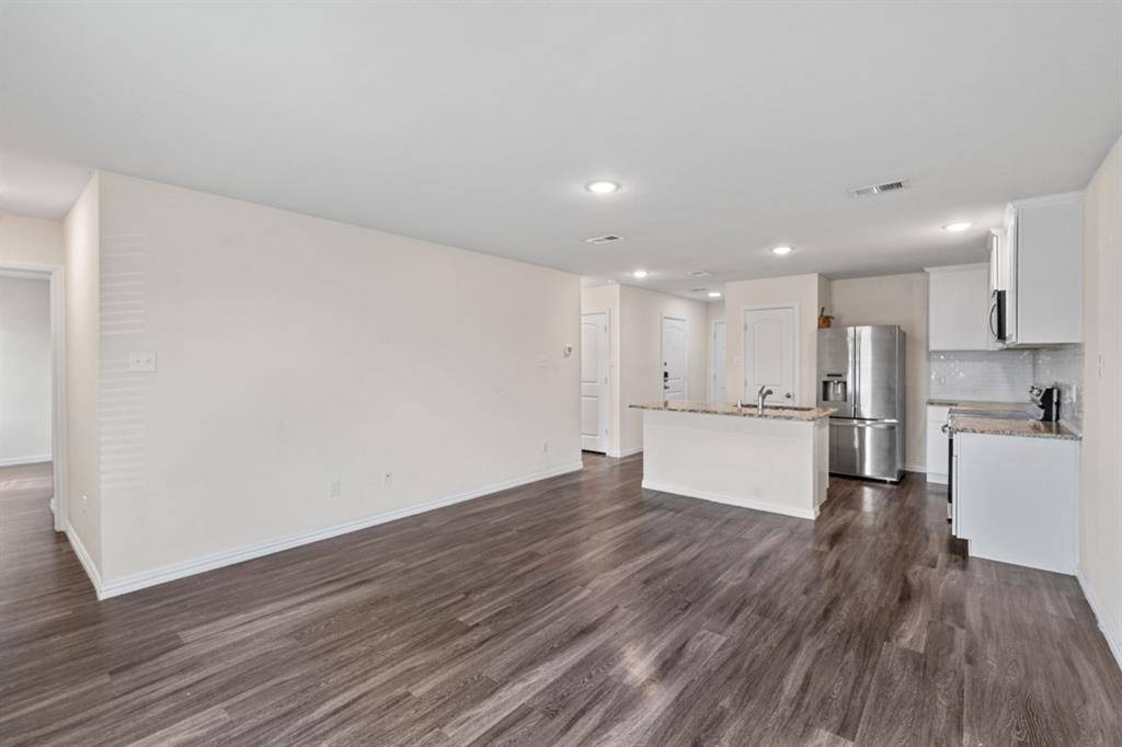 2417 Abigail Lane, Mabank, TX 75147