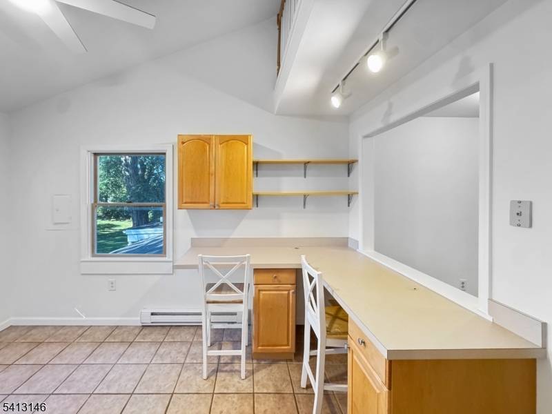 964 State Route 173 - B #B, Bloomsbury Boro, NJ 08804