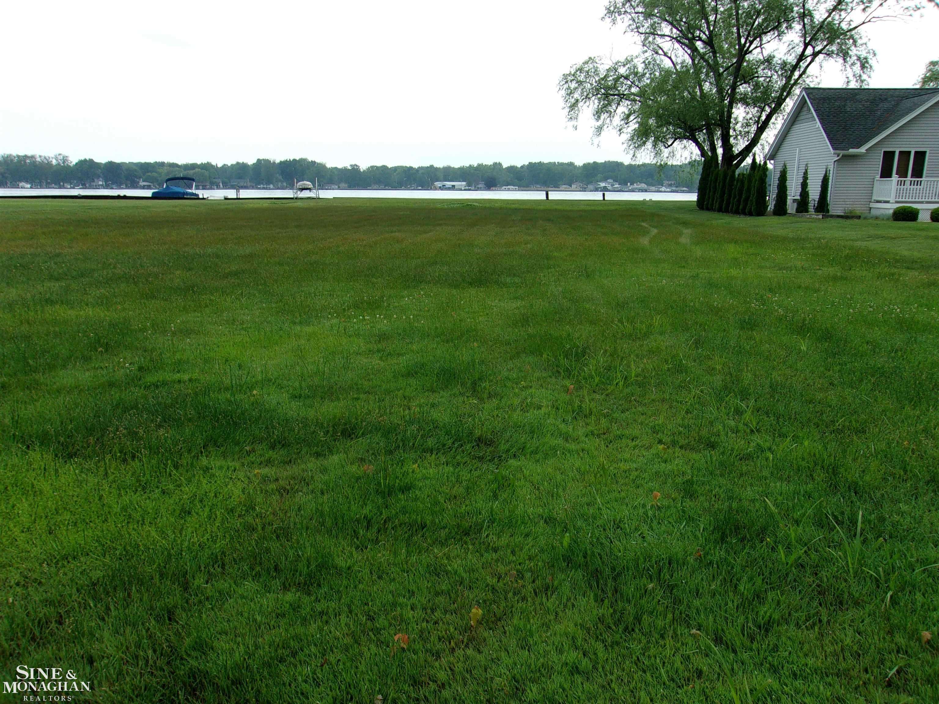 00000 N Channel DR, Clay Twp, MI 48028