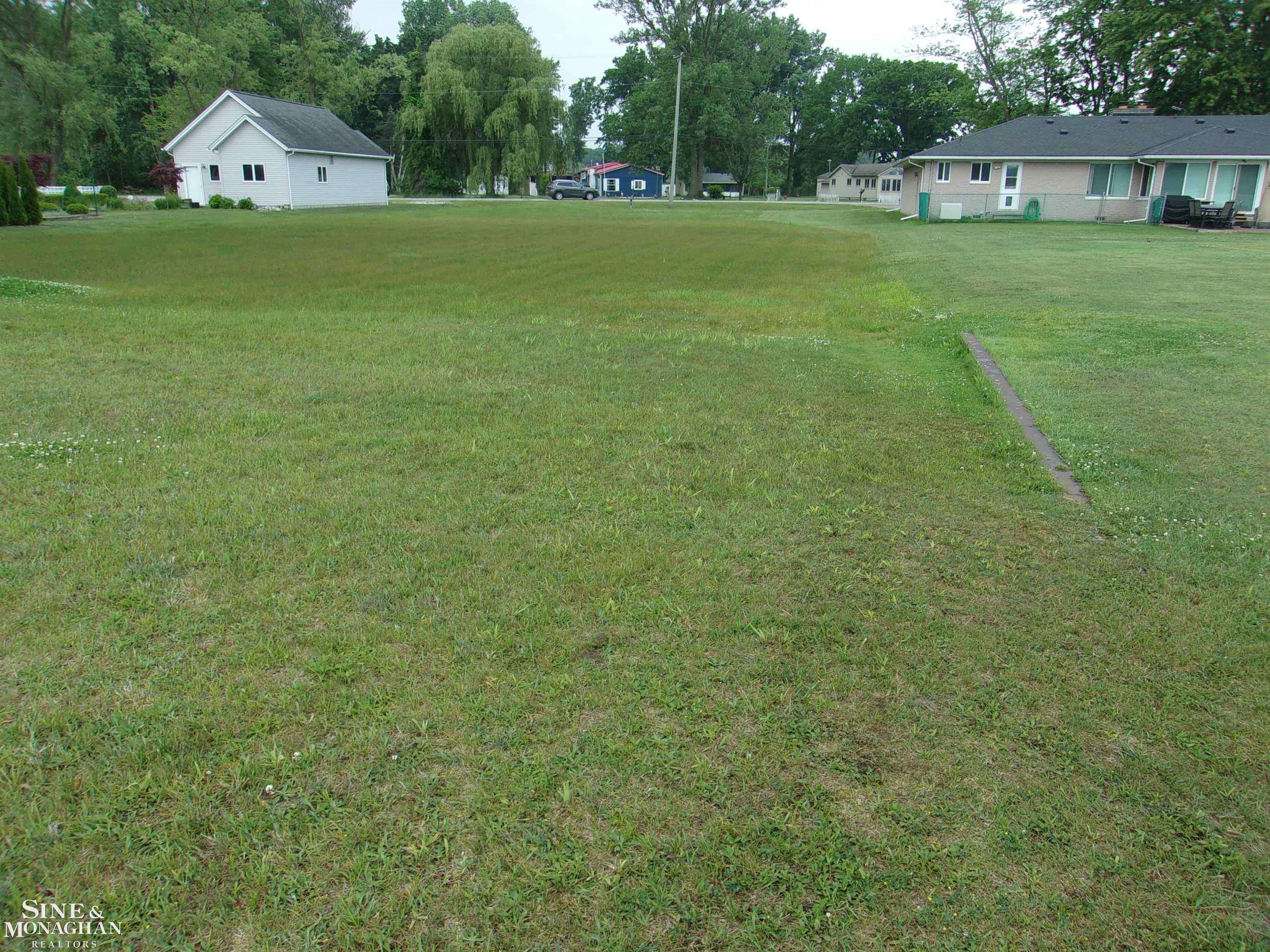 00000 N Channel DR, Clay Twp, MI 48028