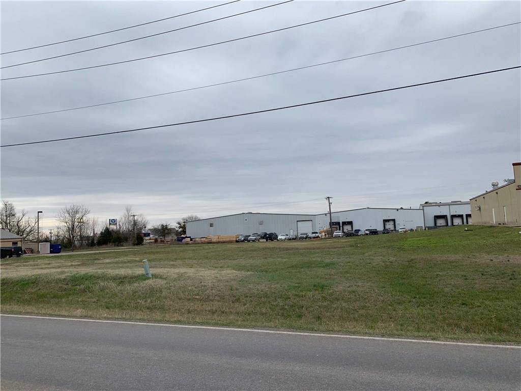 7 Oak Creek Drive, Kaufman, TX 75142