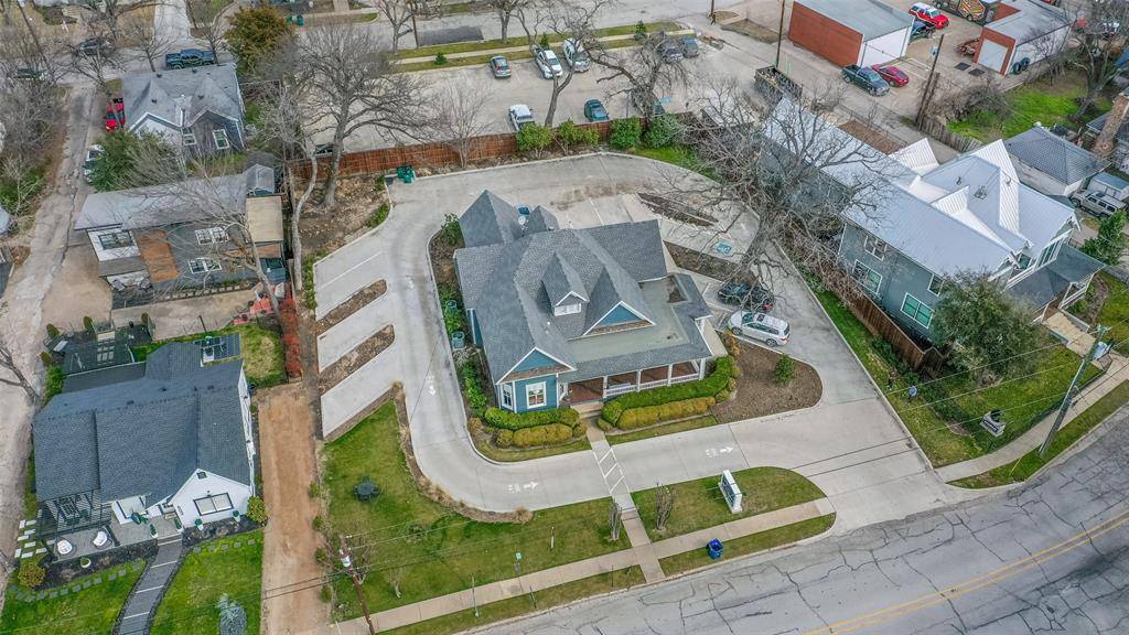 500 W Main Street, Waxahachie, TX 75165