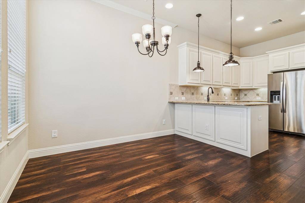 279 Moorland Drive, Richardson, TX 75080