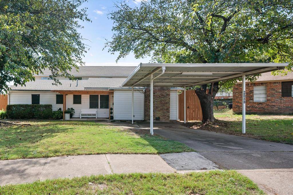 2548 Wood Valley Place, Dallas, TX 75211