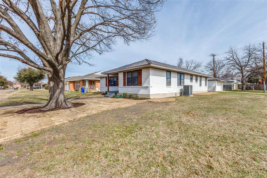 8908 Sorrento Street, Dallas, TX 75228