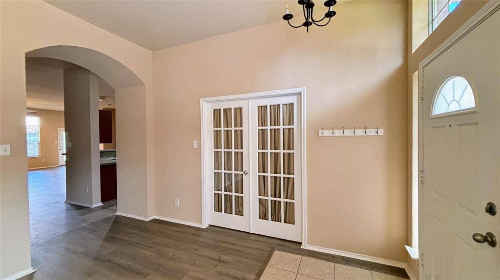 2007 Walnut Hills Lane, Mansfield, TX 76063