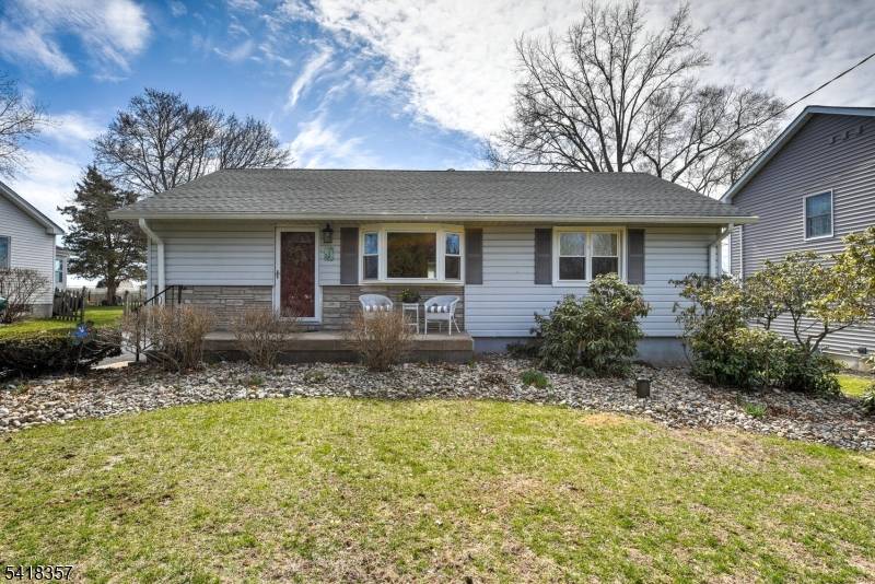 116 CRESTWOOD AVE., Branchburg Twp., NJ 08876