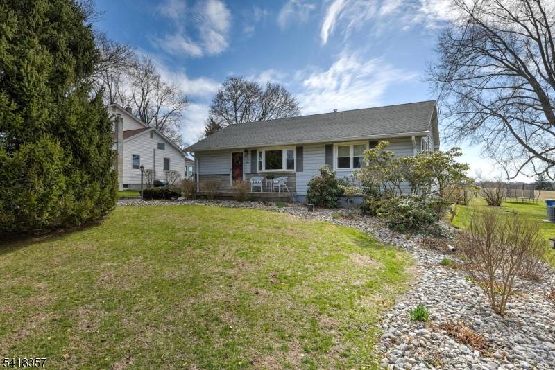 116 CRESTWOOD AVE., Branchburg Twp., NJ 08876