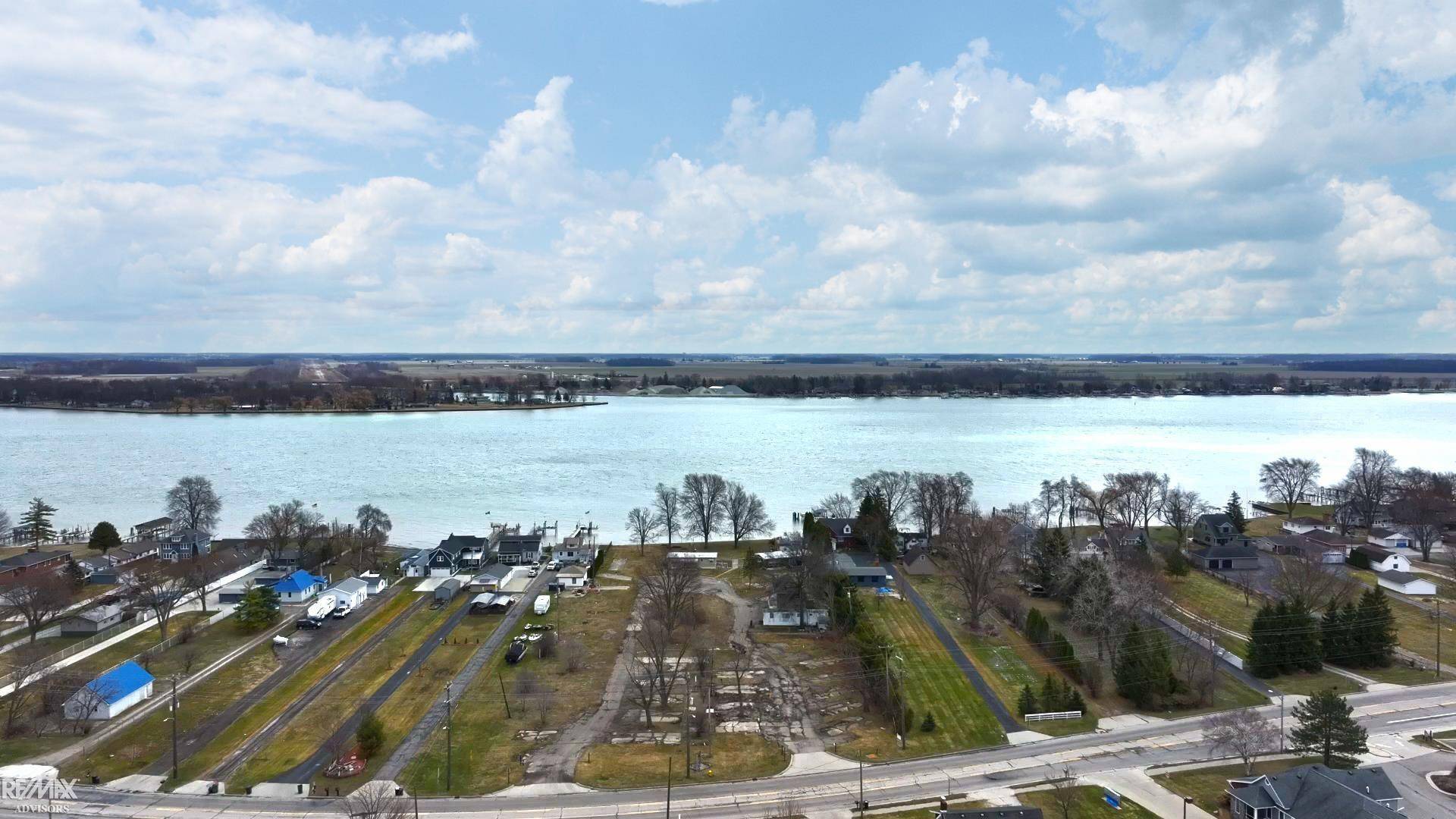 6609 S Parker ST, Marine City, MI 48039