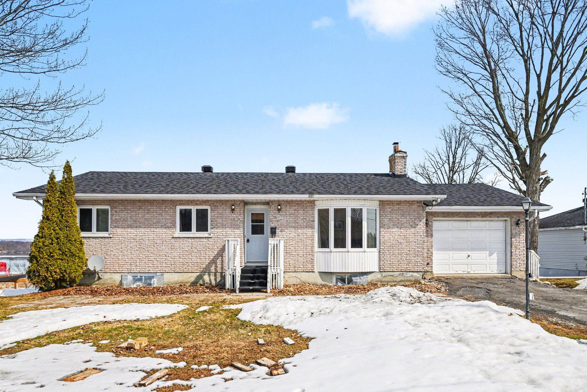 3717 Prudhomme ST, Alfred And Plantagenet, ON K0A 3K0