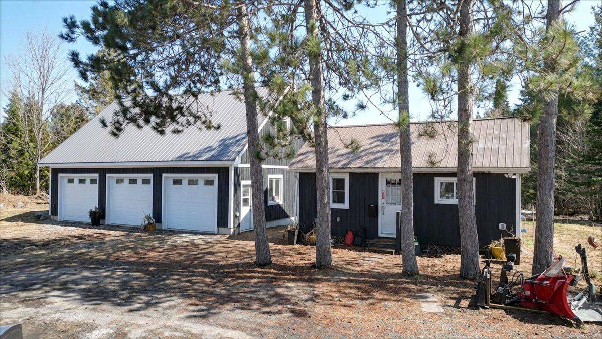 1903 County Road 504 N/A, North Kawartha, ON K0L 1A0