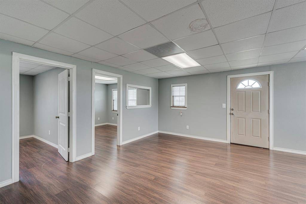 329 N State Highway 342, Red Oak, TX 75154