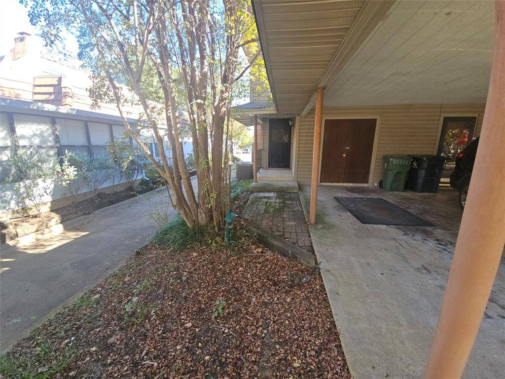 2109 Fleur De Lis Court, Arlington, TX 76012