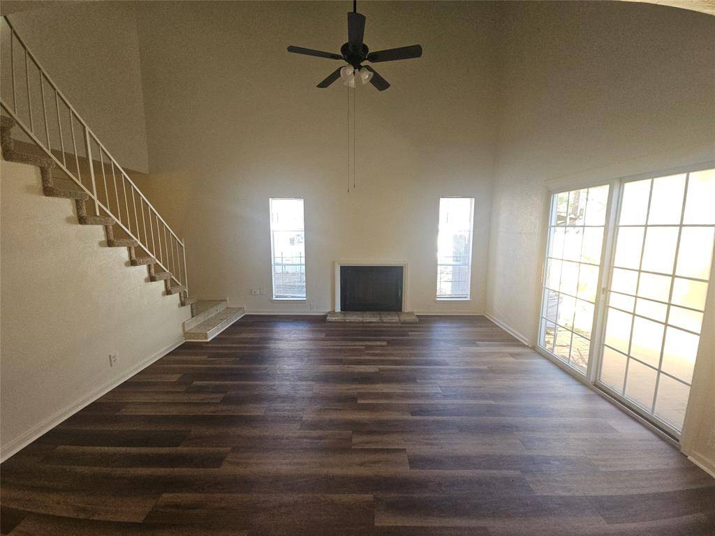 2109 Fleur De Lis Court, Arlington, TX 76012