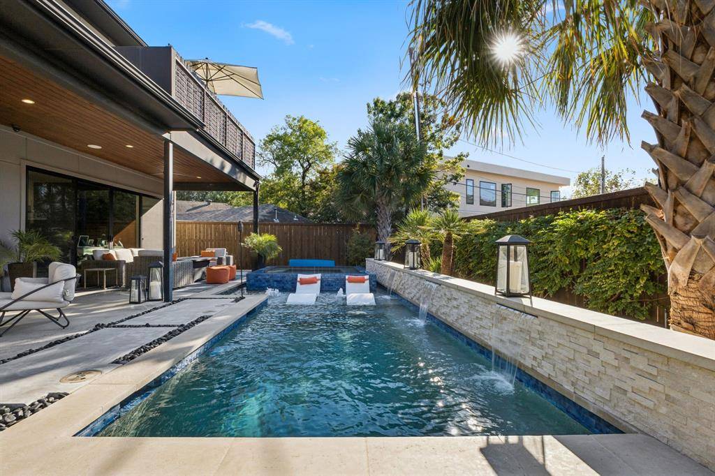 9733 Mixon Drive, Dallas, TX 75220