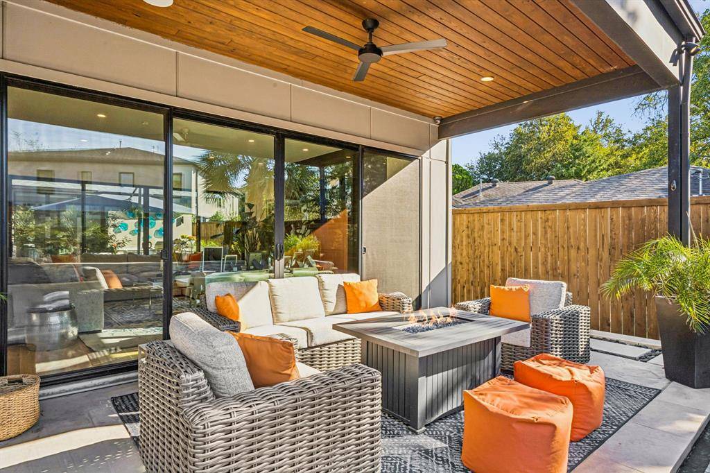 9733 Mixon Drive, Dallas, TX 75220