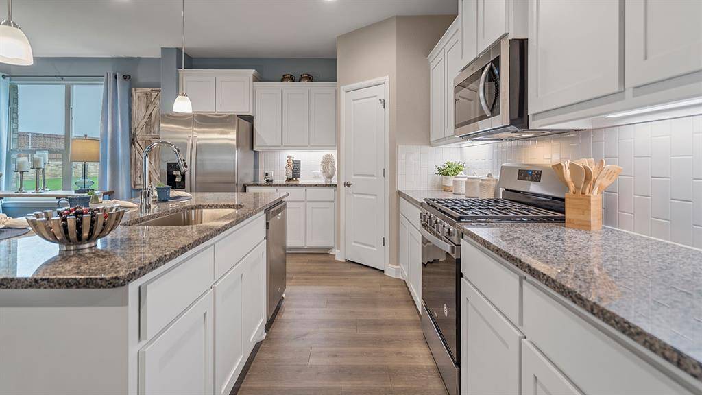 239 WINDMILL Drive, Rhome, TX 76078