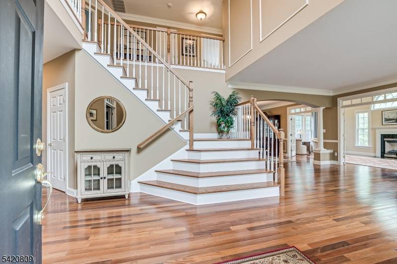 5 Erin Ct, South Brunswick Twp., NJ 08824