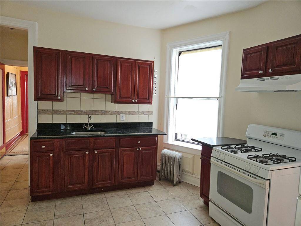 596 Wyona ST, Brooklyn, NY 11207