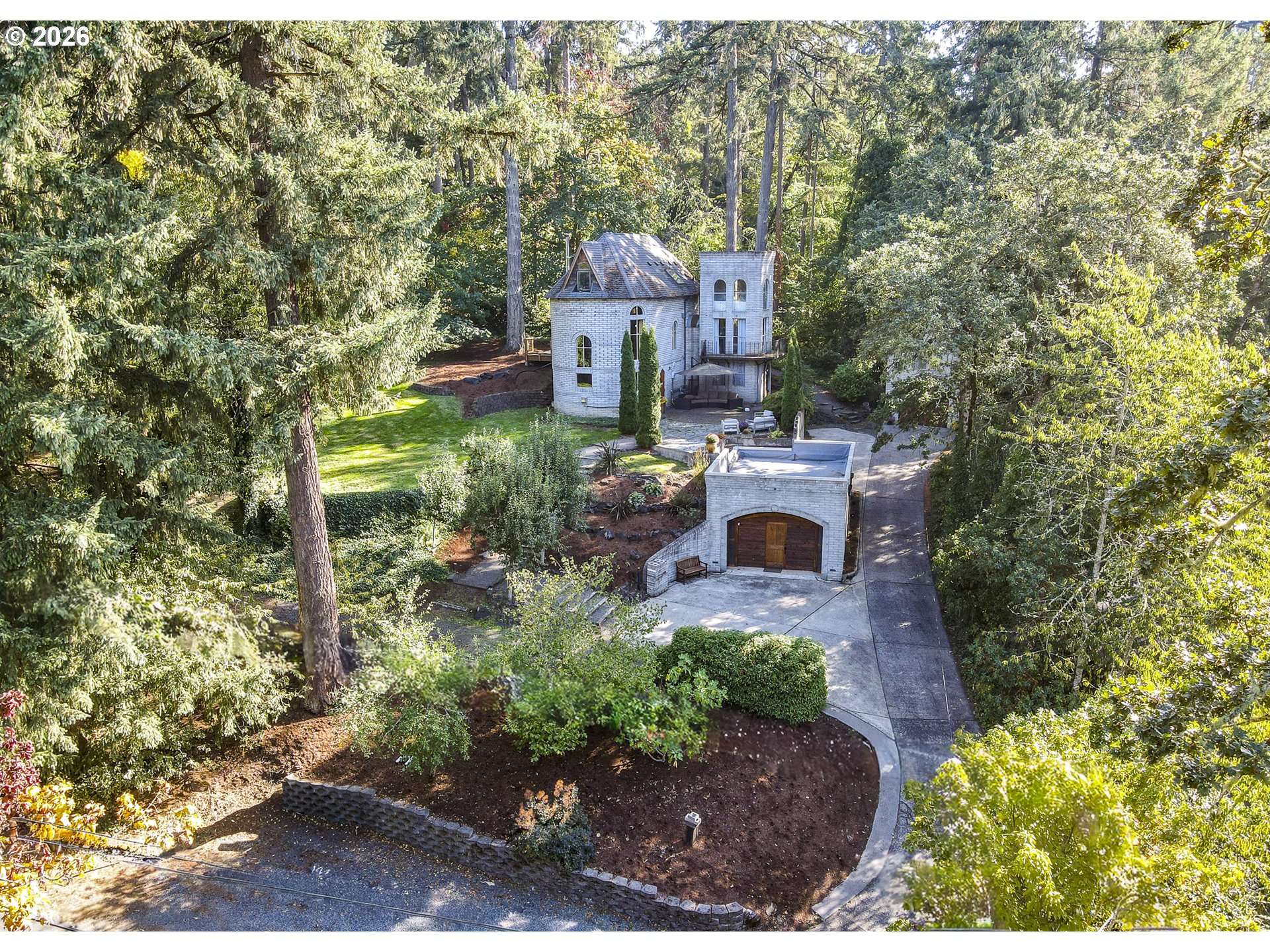 1820 E 28TH AVE, Eugene, OR 97403