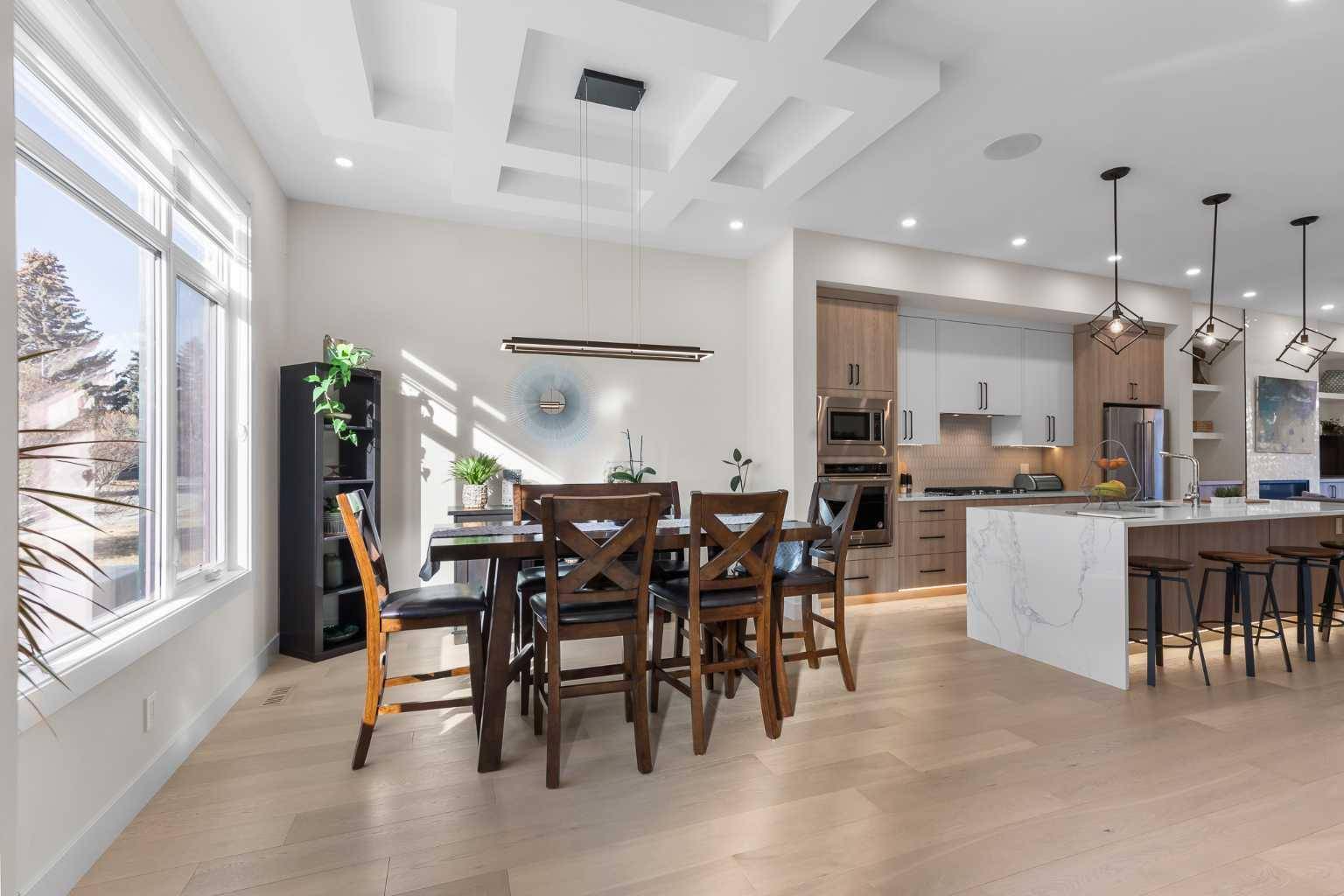 2520 Cochrane RD NW, Calgary, AB T2M 4H7