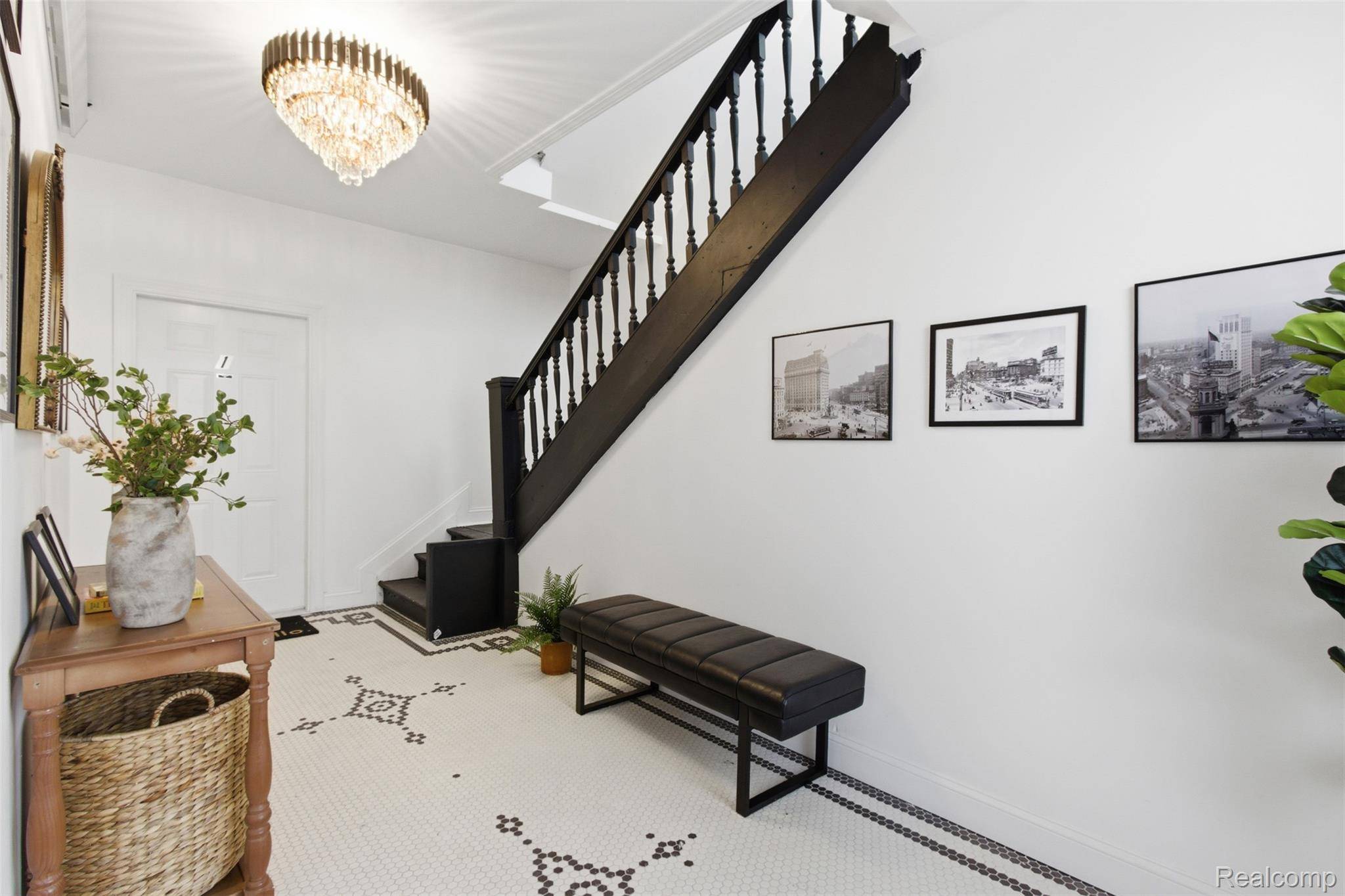 4635 John R ST #3, Detroit, MI 48201