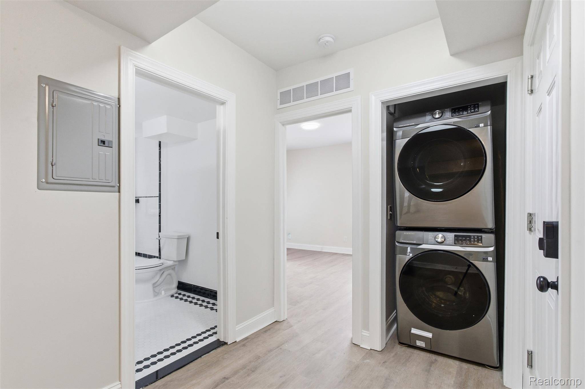 4635 John R ST #4, Detroit, MI 48201