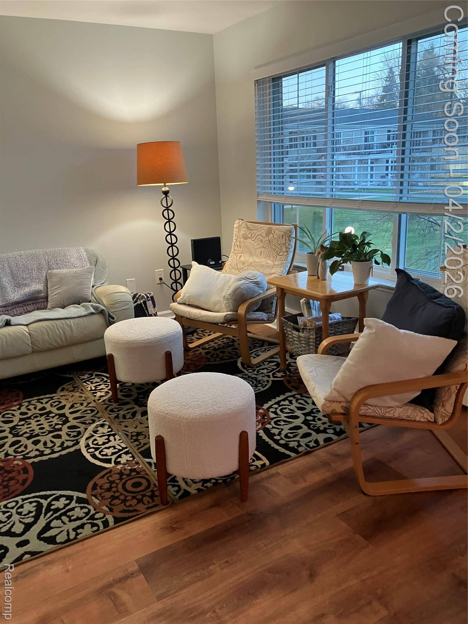 100 W Hickory Grove RD #B3, Bloomfield Hills, MI 48304