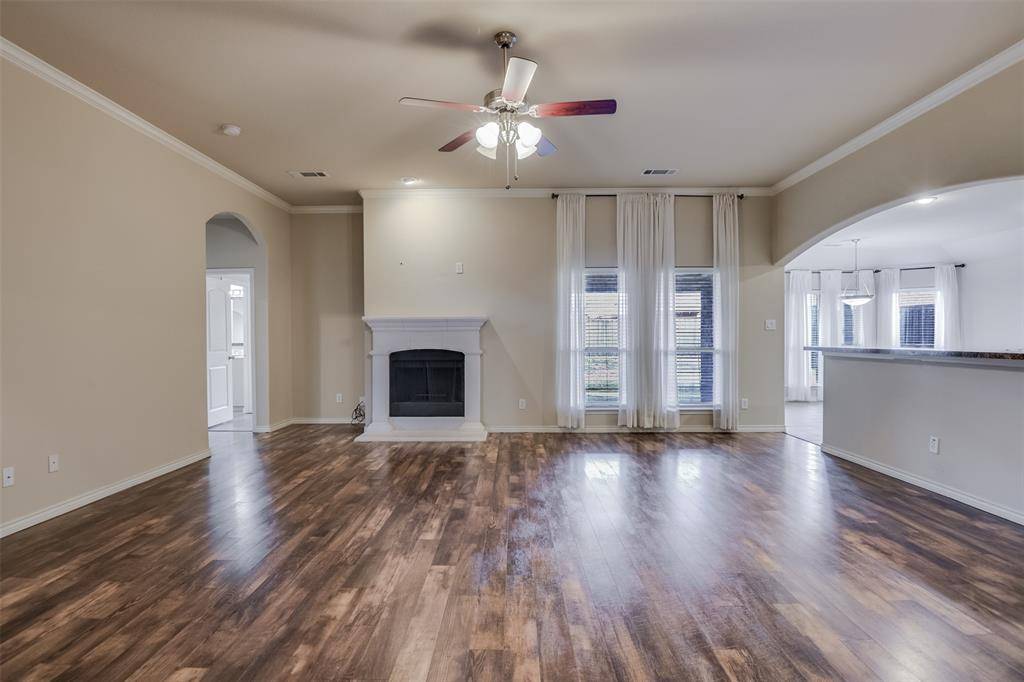 221 Wolf Drive, Forney, TX 75126