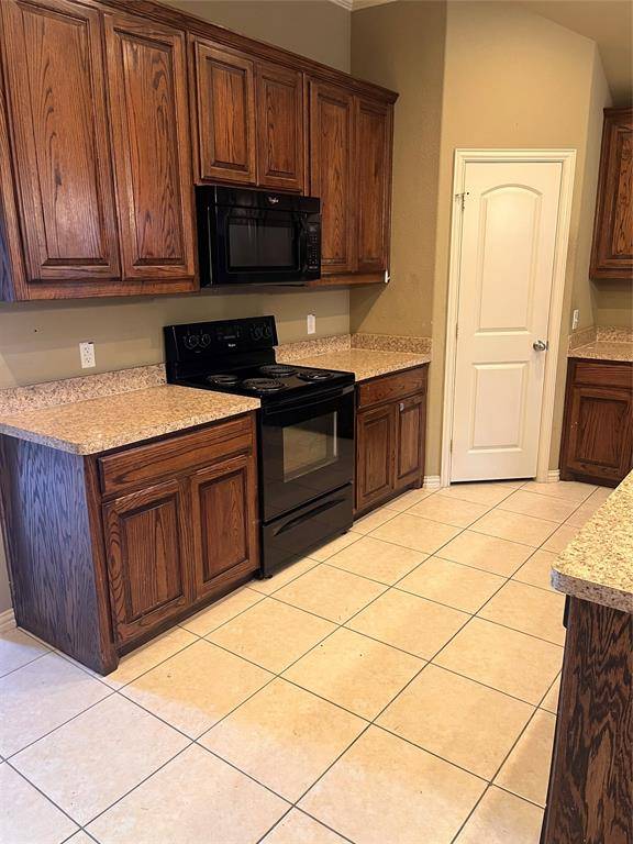 312 Crosscreek Drive, Princeton, TX 75407