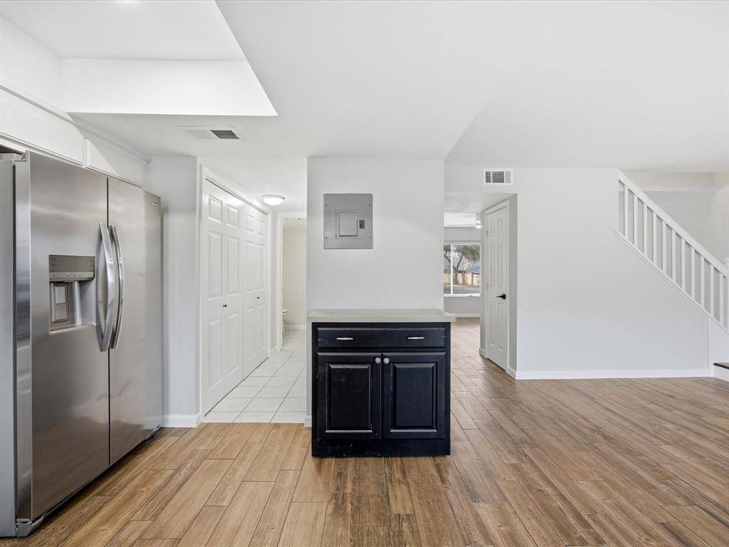 436 Westview Terrace, Arlington, TX 76013